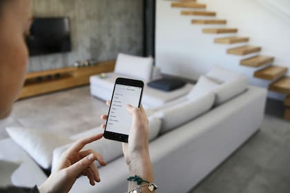 Un hogar inteligente comandado desde el celular