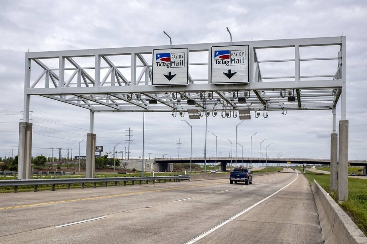 Un hombre acumuló deudas de peaje en Texas por un error y se expuso a múltiples sanciones