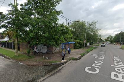 Un hombre apuñaló a su ex cuando bajaba del colectivo en Camino General Belgrano y 410, Berazategui