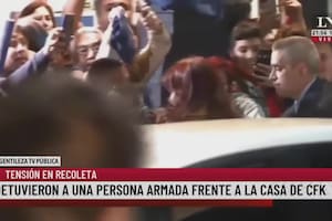 Un hombre apuntó con un arma a Cristina Kirchner