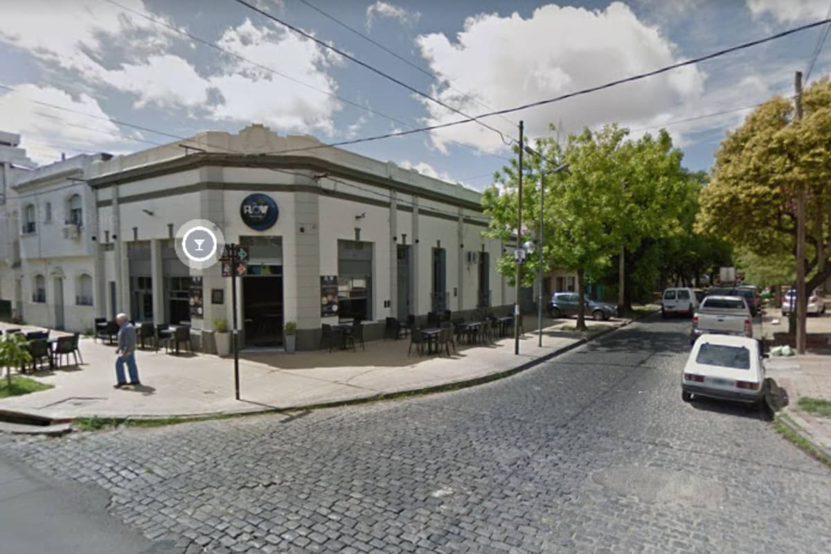 Un hombre atacó a su hija en el centro de La Plata y por los golpes la mujer perdió el embarazo: esperaba mellizos