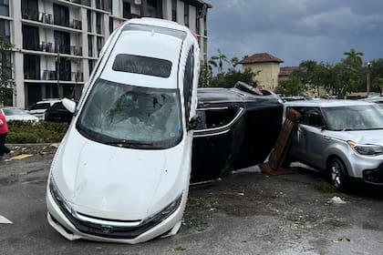 Un hombre captó los estragos del tornado en North Palm Beach