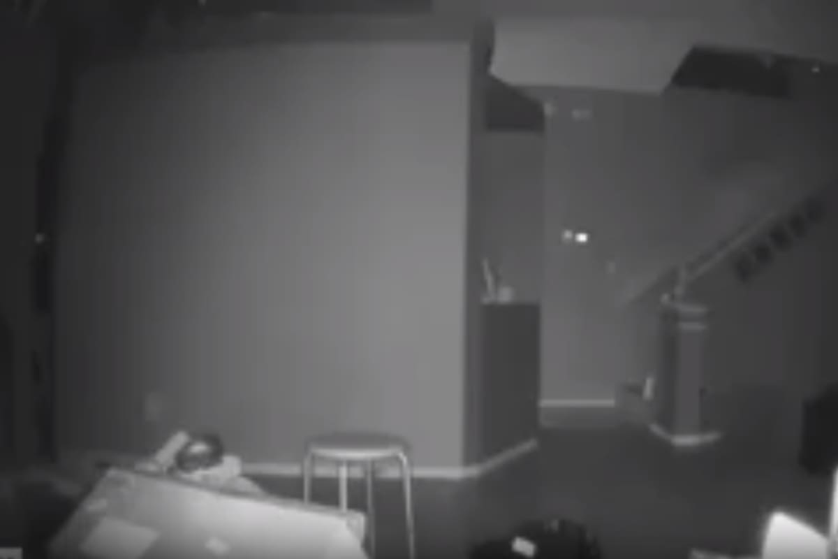 Un hombre captó un fantasma en su casa