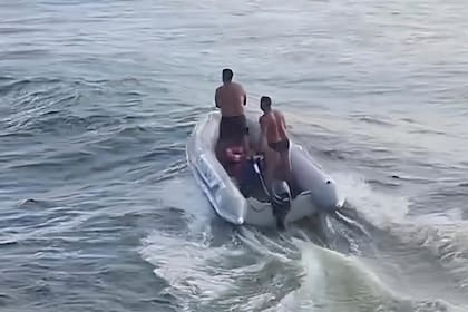 Un hombre de 41 años, identificado como Mariano Arredondo, es intensamente buscado desde la tarde de este martes luego de ingresar al mar de Santa Teresita y no lograr salir