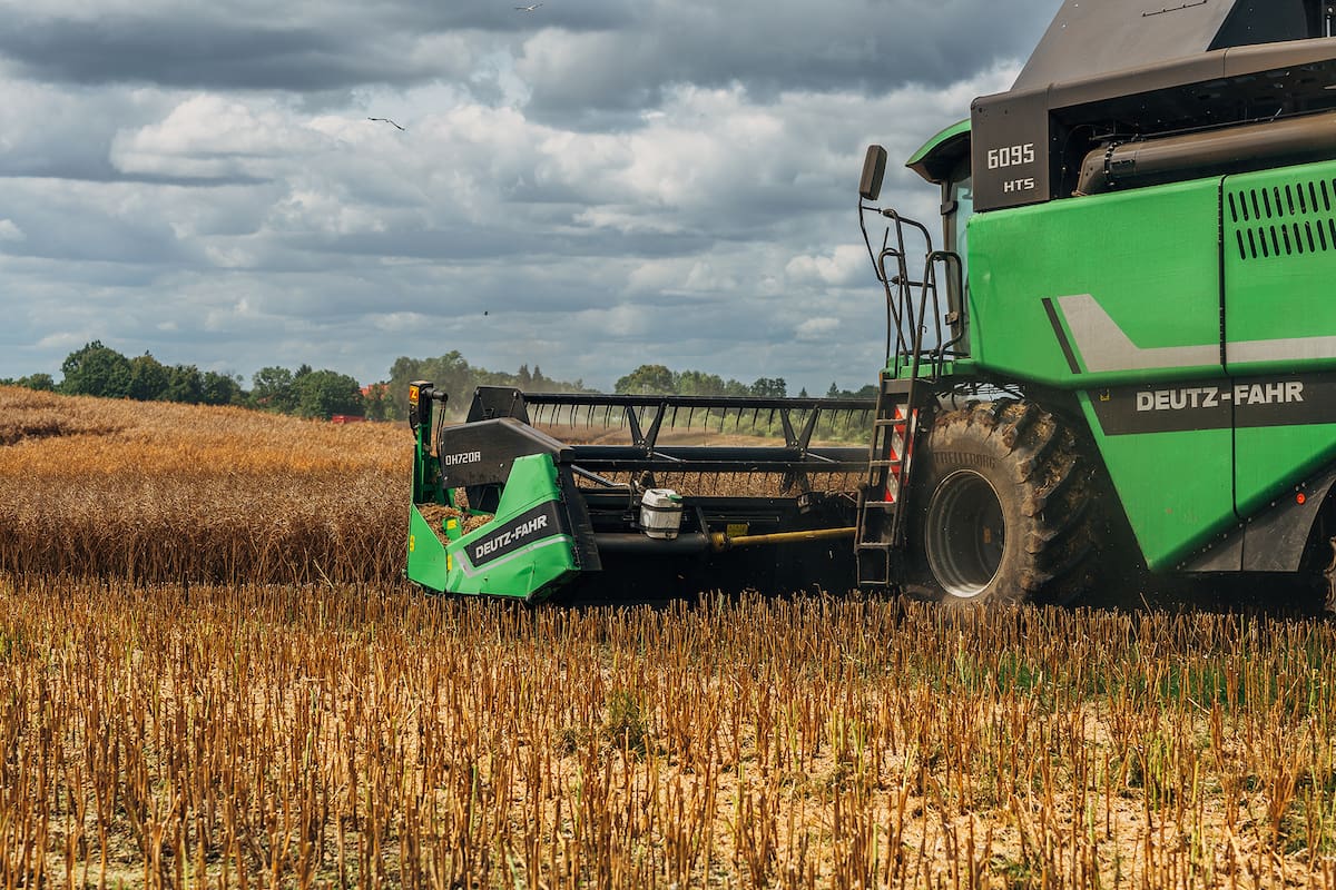 Un hombre de 76 años murió tras chocar contra un tractor que iba con las luces tapadas (Imagen ilustrativa)
