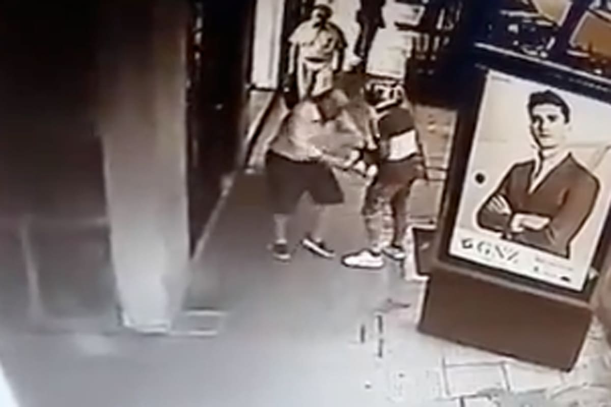 Un hombre de 83 años recibió un disparo de un delincuente que le robó el reloj en Guido y Rodríguez Peña, CABA