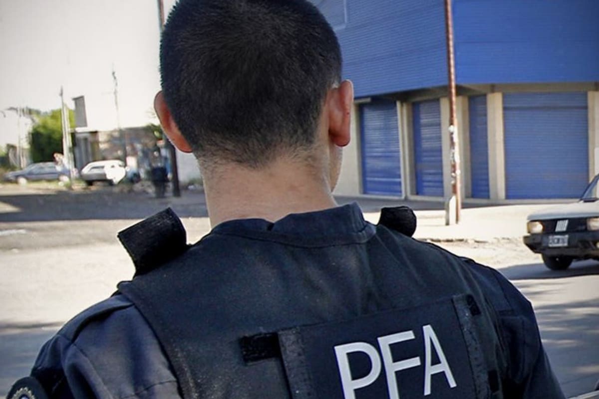 Un hombre de la localidad de Sarandí encontró a su amigo teniendo sexo con su pareja y lo mató a fierrazos