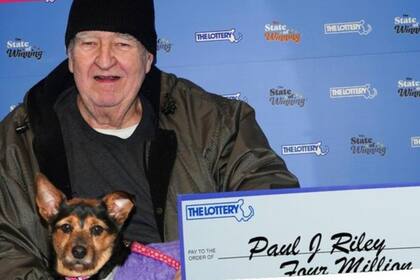 Un hombre de Massachusetts se llevó a casa millones de dólares con los que planea ayudar a una organización que rescata animales