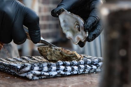 Un hombre de Nueva Jersey también encontró una perla en plato de almejas