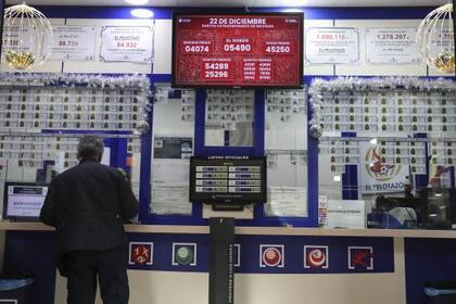 Un hombre de Vietnam ganó un suculento premio económico en la loteria