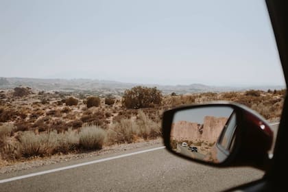 Un hombre dejó en medio de la ruta a su esposa (Foto genérica Pexels)