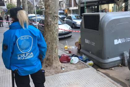 Un hombre en situación de calle fue quien encontró el feto, con placenta y cordón umbilical mientras revisaba los residuos