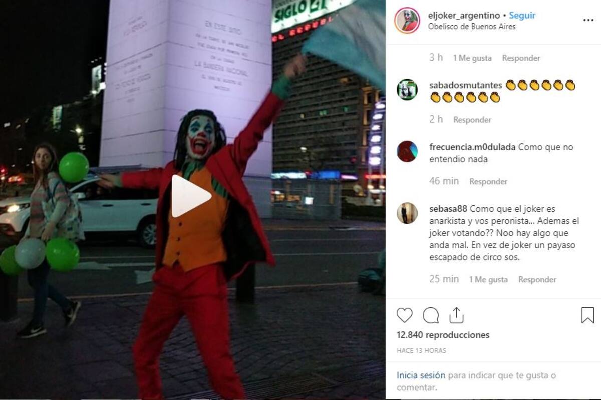 Un hombre fue a votar en Lanús vestido como el Joker. Tras conocerse los resultados, festejó en Obelisco.