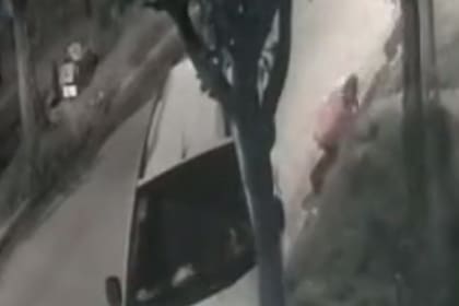 José León Suárez: un hombre se colgó de su camioneta durante 50 metros para que no se la robaran y producto de los golpes contra el asfalto murió minutos después