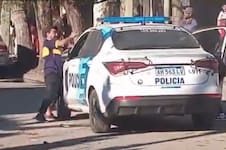 Dos policías fueron violentamente agredidos cuando intentaron remolcar un auto mal estacionado