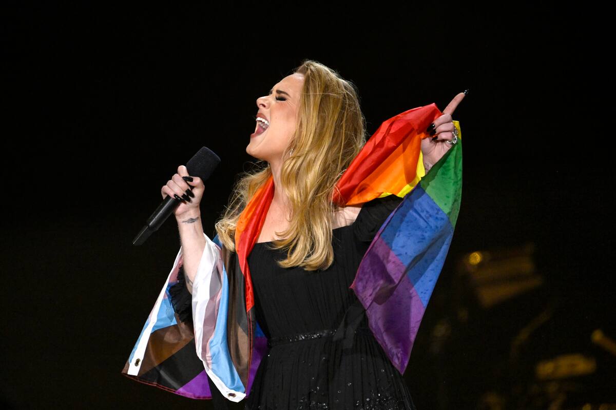 Un hombre gritó una consigna homofóbica mientras Adele hablaba del mes del Orgullo