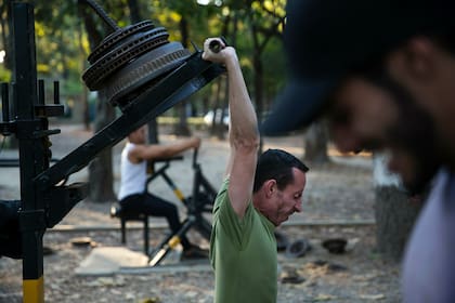 El Parque Sarmiento, uno de los predios deportivos porteños alcanzados por el nuevo reglamento de convivencia