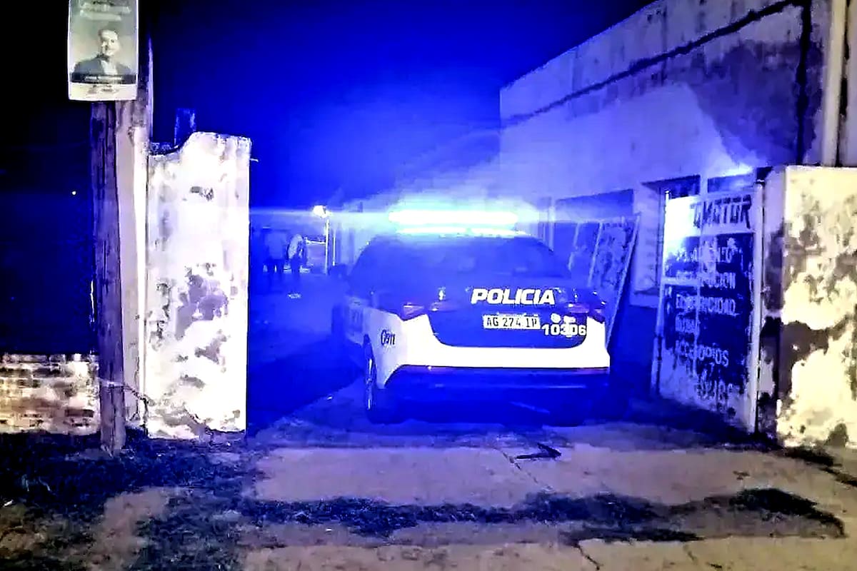 Un hombre mató de un balazo a su hija en un gimnasio de La Carlota y luego se suicidó