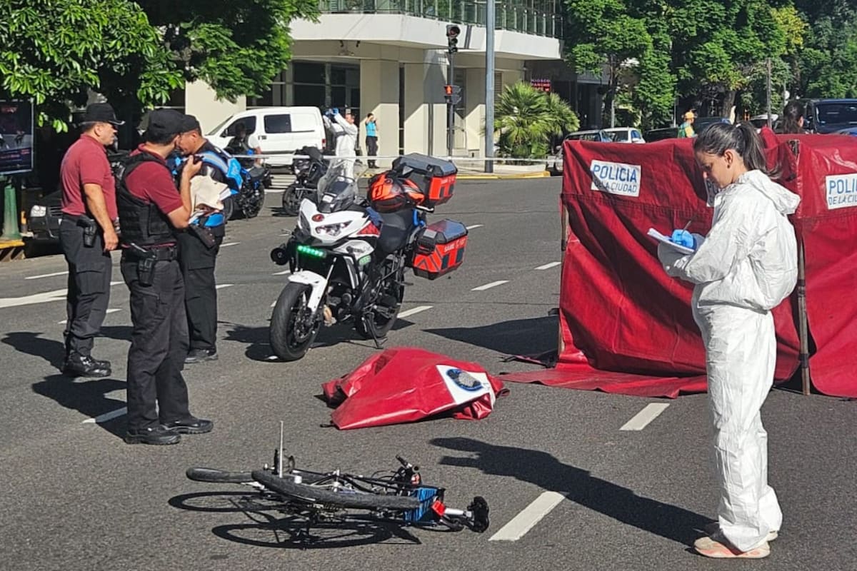 Un hombre murió mientras manejaba una bicicleta en el barrio de Palermo