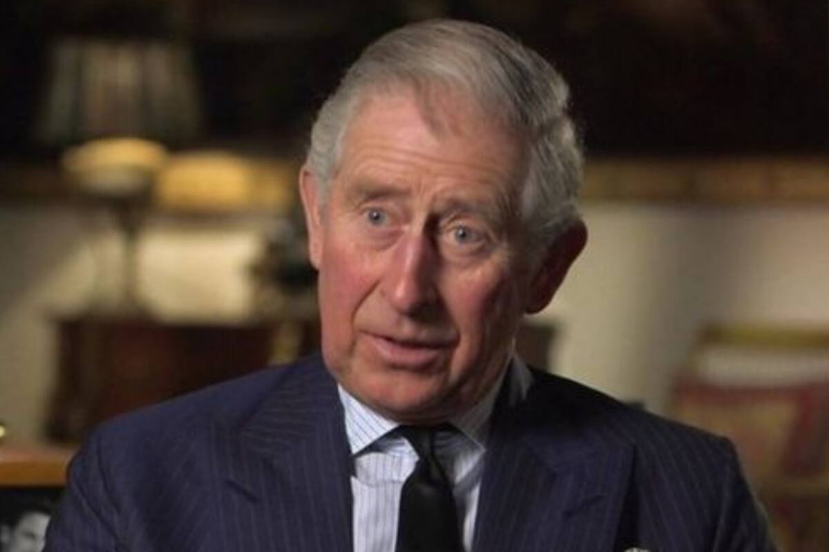 Un hombre que vive en Australia asegura que el príncipe Carlos y su actual esposa son sus verdaderos padres y muestra nueva evidencia fotográfica en sus redes sociales