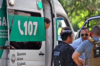 Un hombre se atrincheró con su bebé de tres días en una ambulancia, en el barrio de Palermo