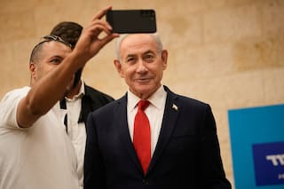 Con la reelección en mente, Netanyahu centra su atención en su dividida base en Israel