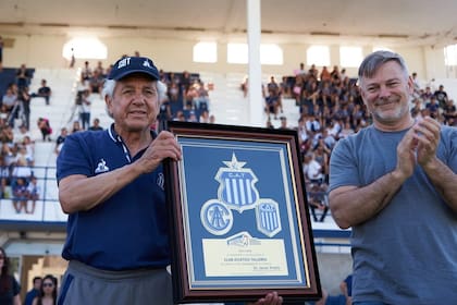 Un homenaje reciente a Luis Galván de parte del club Talleres de Córdoba