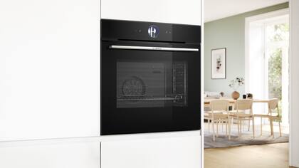 Un horno eléctrico Bosch Serie 8
