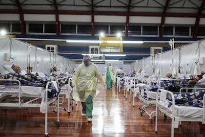 Un hospital en Santo André, en el estado de San Pablo, lleno de pacientes internados por coronavirus