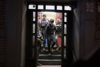 Un hotel que alberga a inmigrantes en Nueva York recibió una orden judicial para entregar los nombres y datos personales de sus residentes