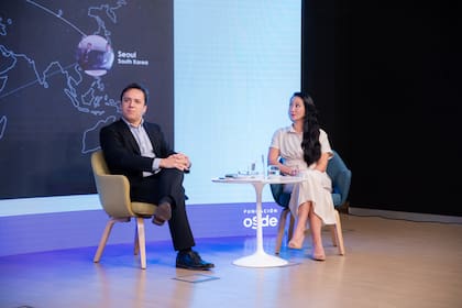 Un imperdible mano a mano entre José del Río y Rebeca Hwang.