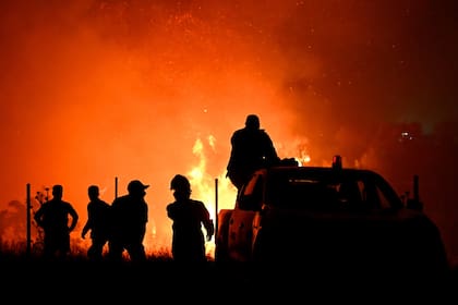 Un incendio forestal en las afueras de la ciudad de Salónica, el 4 de julio de 2026