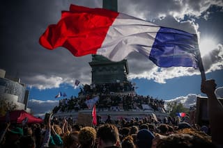 PSG enfrenta al Barcelona en la Champions pese a protestas en Francia
