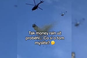 Un influencer lanzó cientos de miles de dólares desde un helicoptero (Captura video)