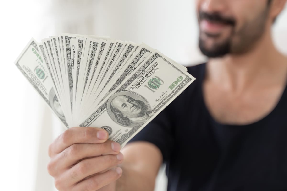 Un informe del Banco de la Reserva Federal de Nueva York revela que, aunque el título universitario sigue siendo una ventaja competitiva en EE. UU., el campo de estudio es el factor determinante