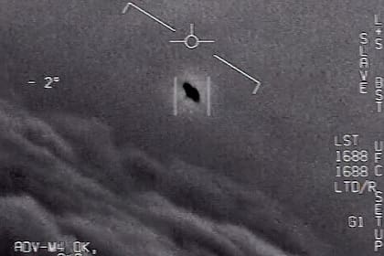Un informe publicado en noviembre pasado por la NASA confirmaría la presencia de extraterrestres (Departamento de Defensa vía AP)