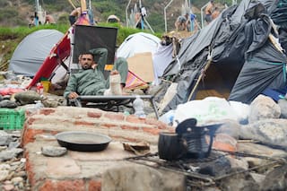 Tensiones por crisis migratoria ensombrecen una fecha de celebración en Ceuta