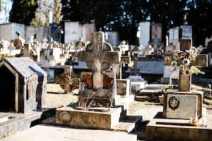 Un insólito episodio ocurrió en el cementerio de Dean Funes