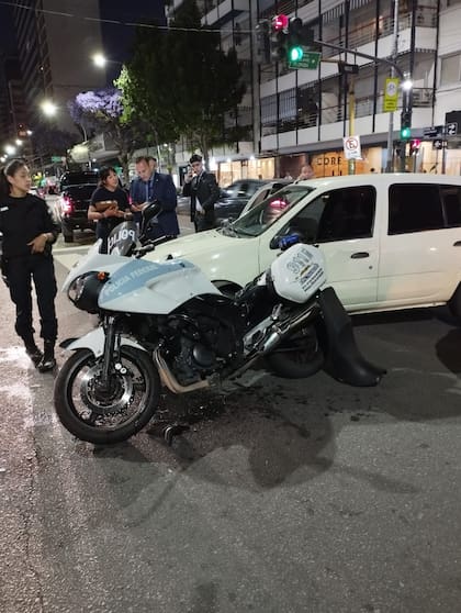 Un integrante de la custodia presidencial sufrió un fuerte choque
