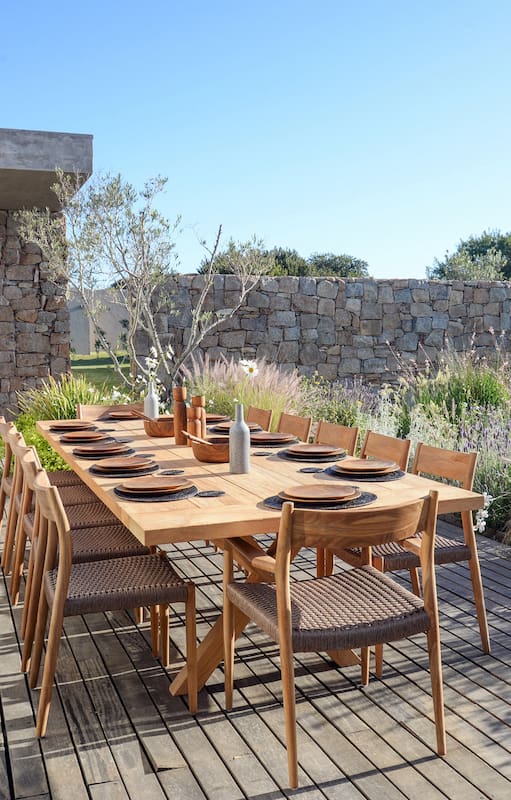 Un jardín interno diseñado por la paisajista Amalia Robredo.
