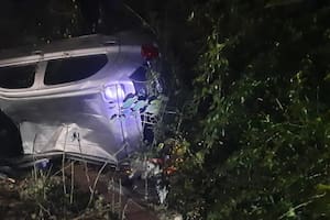 Un joven de 18 años chocó y murió en La Plata.
