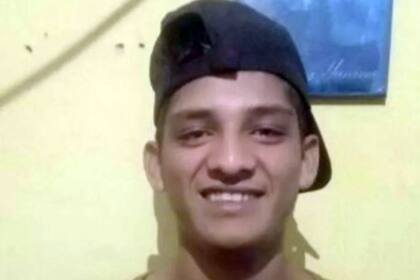 Un joven de 18 años fue asesinado durante una discusión por un perro