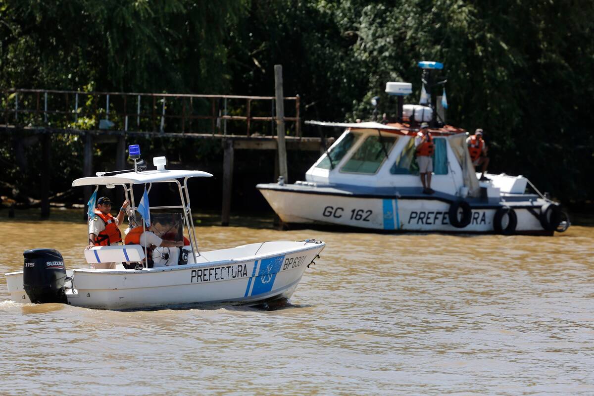 Un joven de 19 años es buscado en el río Luján tras arrojarse durante la madrugada desde un barco donde festejaban un cumpleaños.