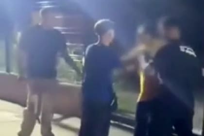 Un joven de 19 años sufrió una brutal agresión tras intentar separar una pelea a la salida de un boliche en el departamento de Maipú, Mendoza