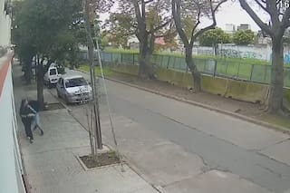 Un joven de 21 años golpeó a una mujer en plena calle en Villa Lugano, huyó y terminó detenido