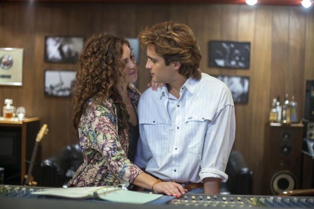 Un joven Luis Miguel junto a su "primer gran amor", Mariana Yazbek