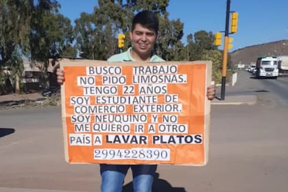 Un joven perdió el trabajo antes de la pandemia y, ante la difícil situación, apeló a una llamativa estrategia para salir adelante