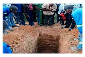 Un joven religioso de Zambia fue sepultado vivo para "resucitar" como Jesús, pero murió