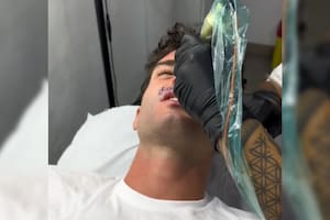 Un joven se hizo un tatuaje y el resultado causó revuelo (Captura video)