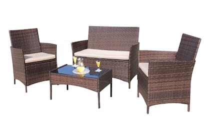 Un juego de muebles para exteriores está en oferta en Amazon